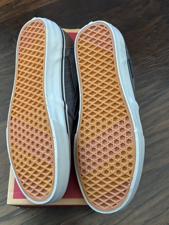 Vans New In ? Slip-On Loafers in Gray, 2 Size Available, Men’s Sz 10.5 & Sz 12 main image 4